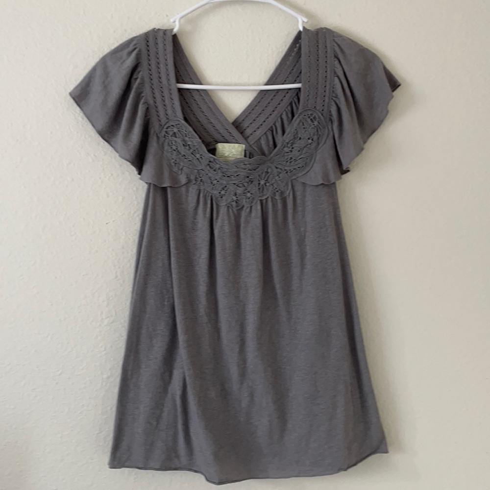Deletta laced top
